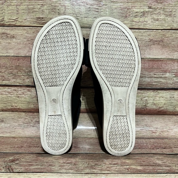 Eileen Fisher Spa Strap Sandals - Picture 7 of 7